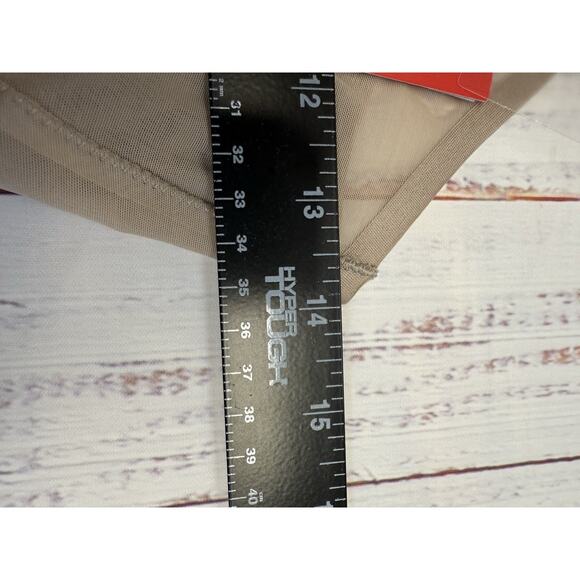 Spanx Red Hot Shapewear Slip Women's Size M Sandcastle Nude Tan NWT - Picture 8 of 8